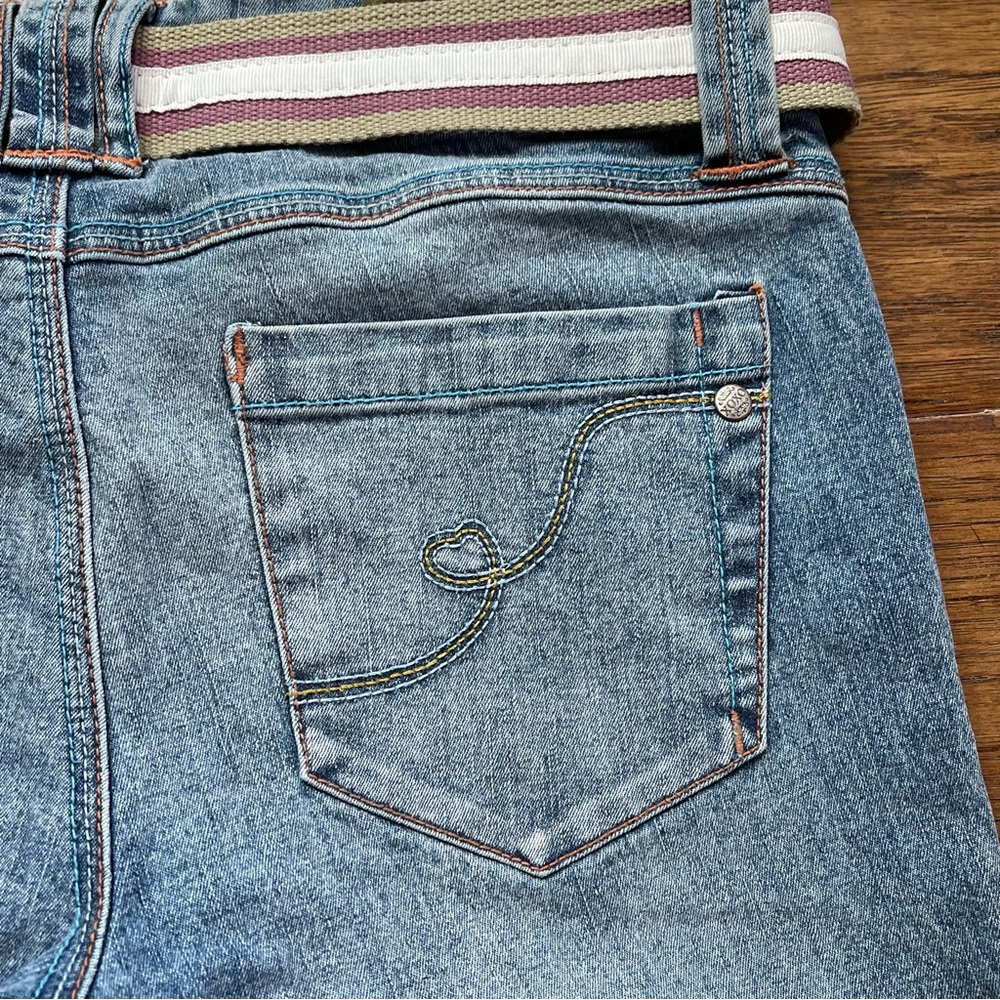 Y2K XOXO low rise bootcut blue jeans w/adorable pink white & tan belt size 5/6 - Picture 8 of 12